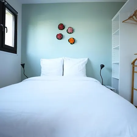 Stylish Flat In Buttes-Chaumont ! Paris