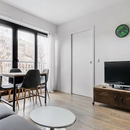 Stylish Flat In Buttes-Chaumont !